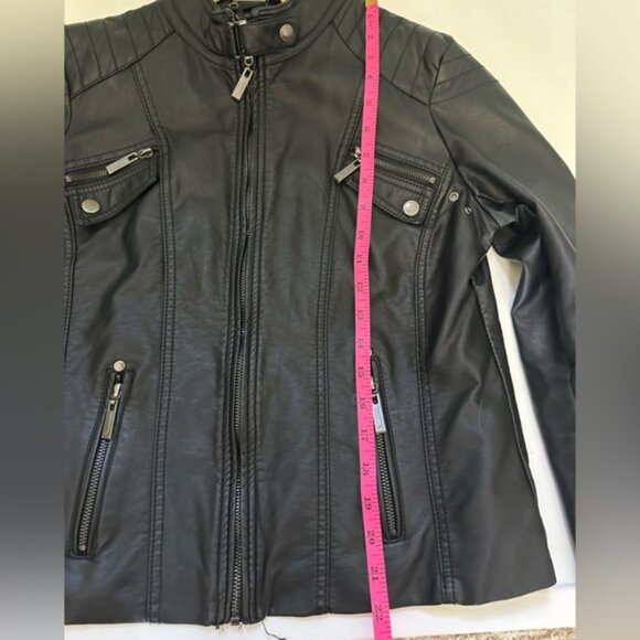 Stretchy Black Leather Jacket with Patterned Lining size Medium - Picture 10 of 10